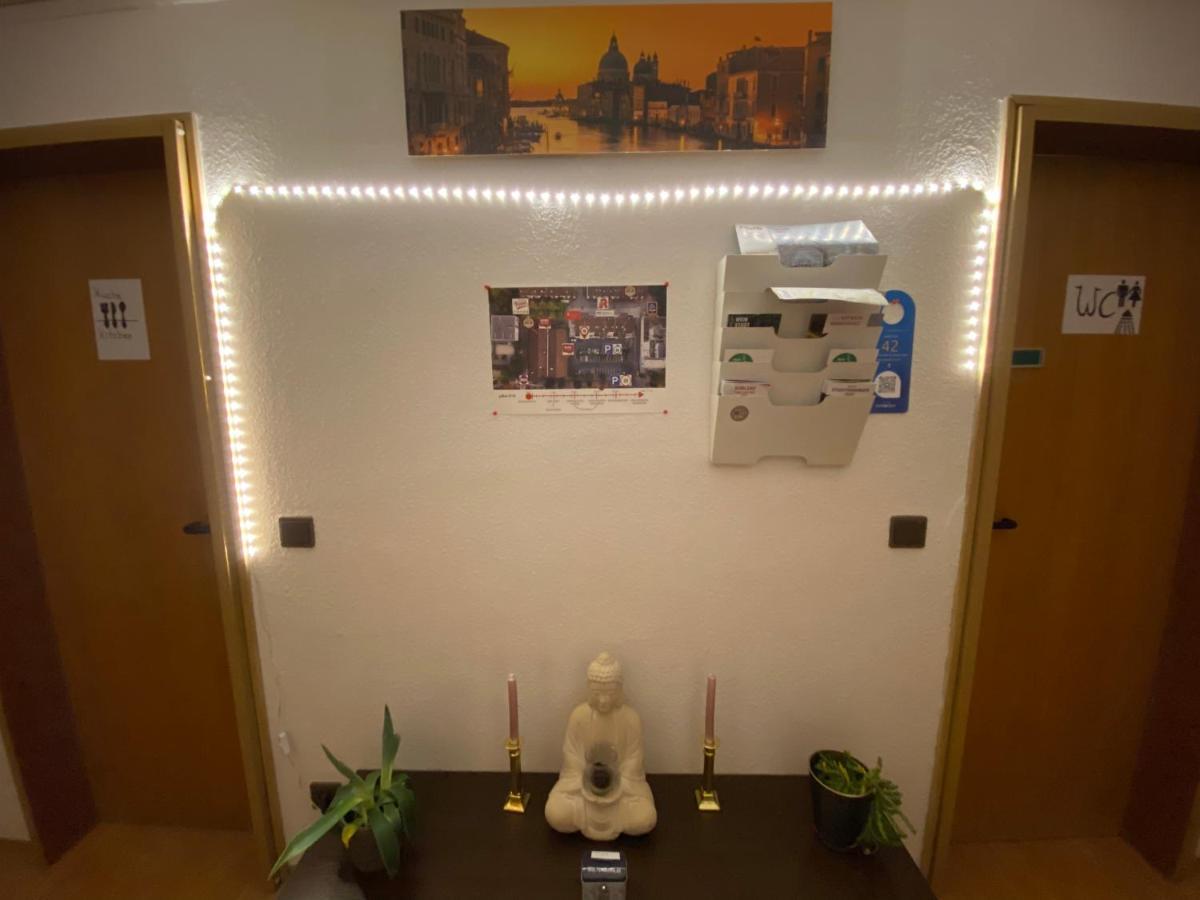 Private Room With Free Parking Coblenza Exterior foto